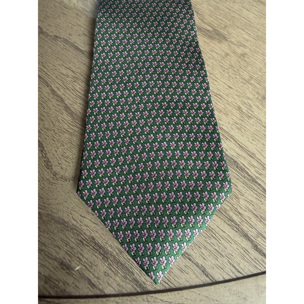 Geoffrey Beene Men's Dark Green With Pink Flowers 100% Silk Tie New